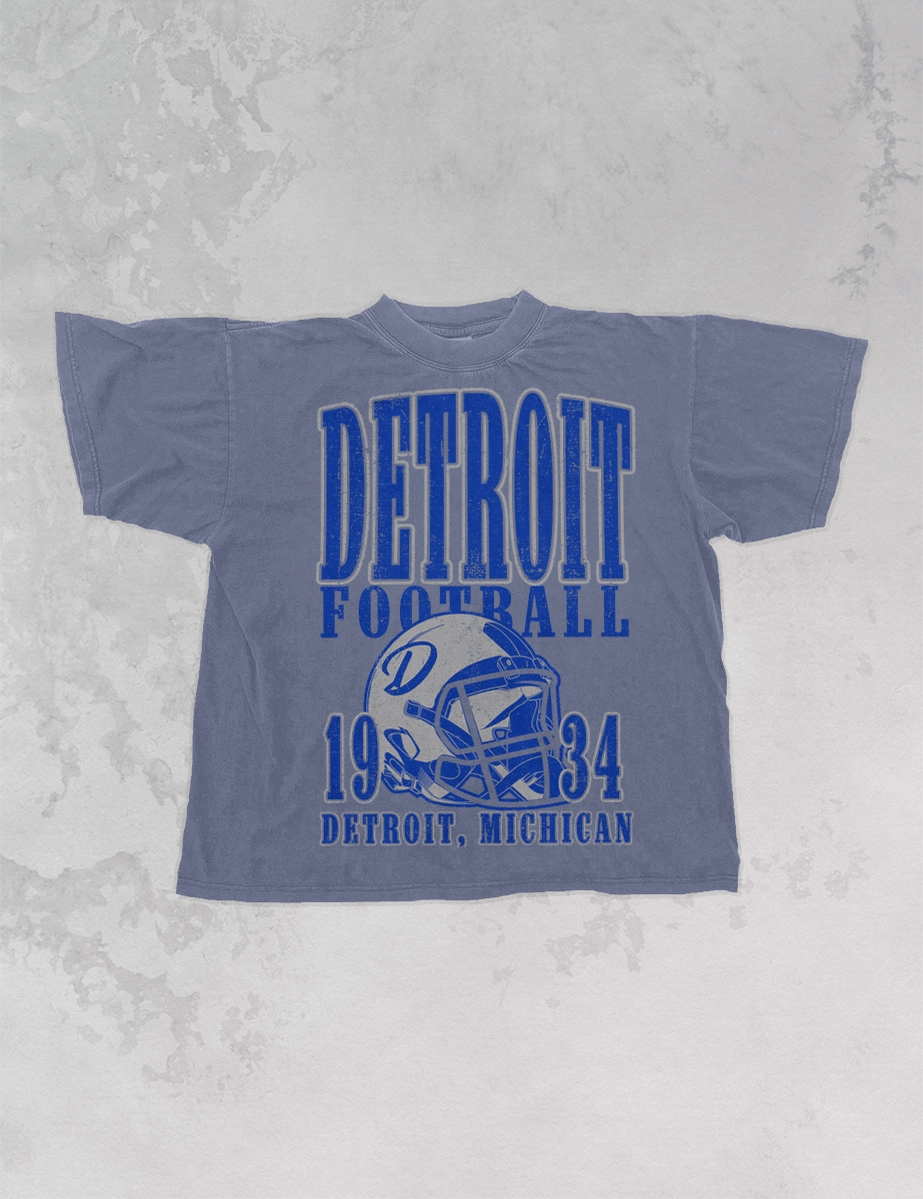 90's Vintage Detroit Football TShirt - Basic Bee