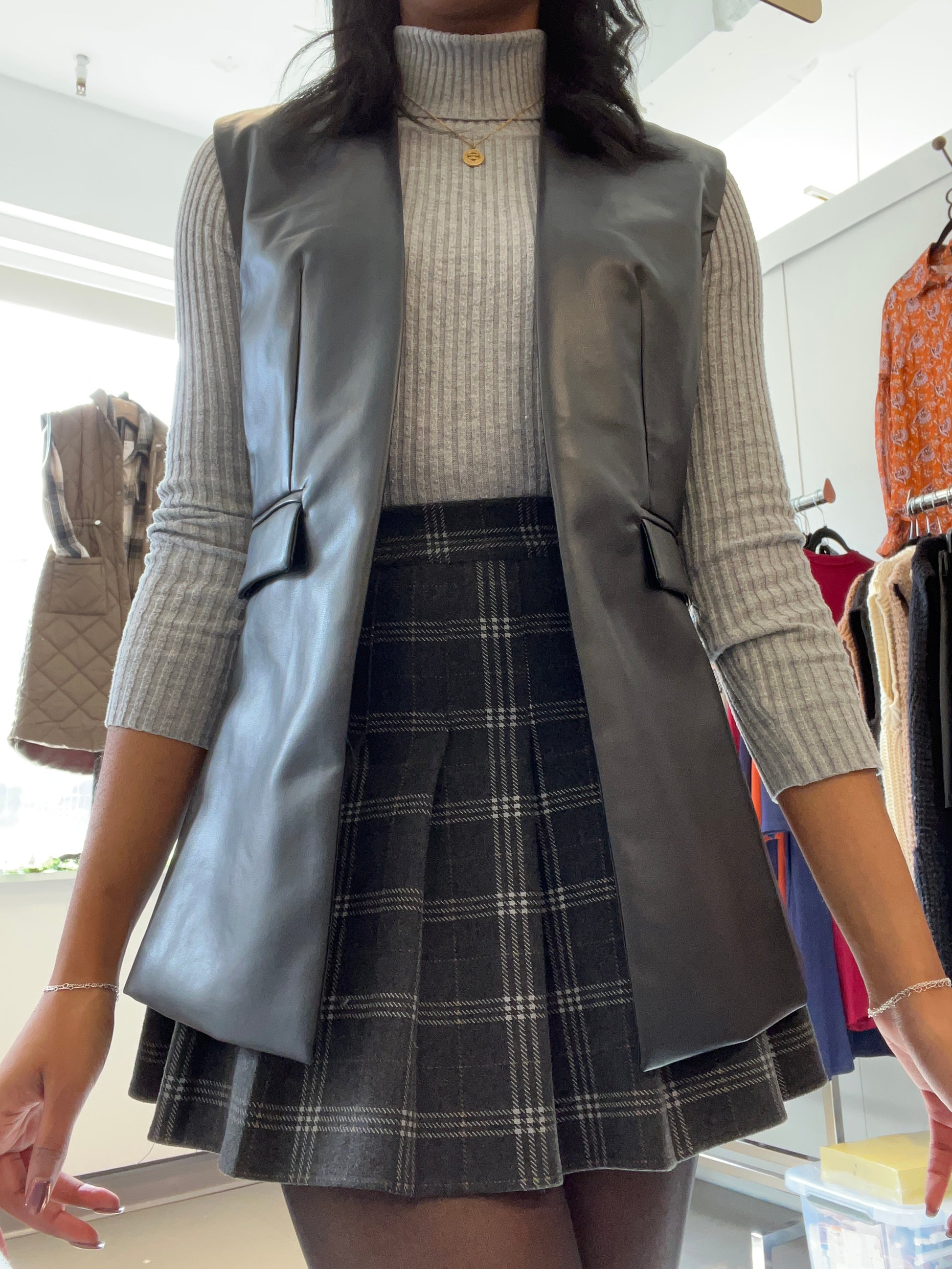 Wool Plaid Skirt - Basic Bee