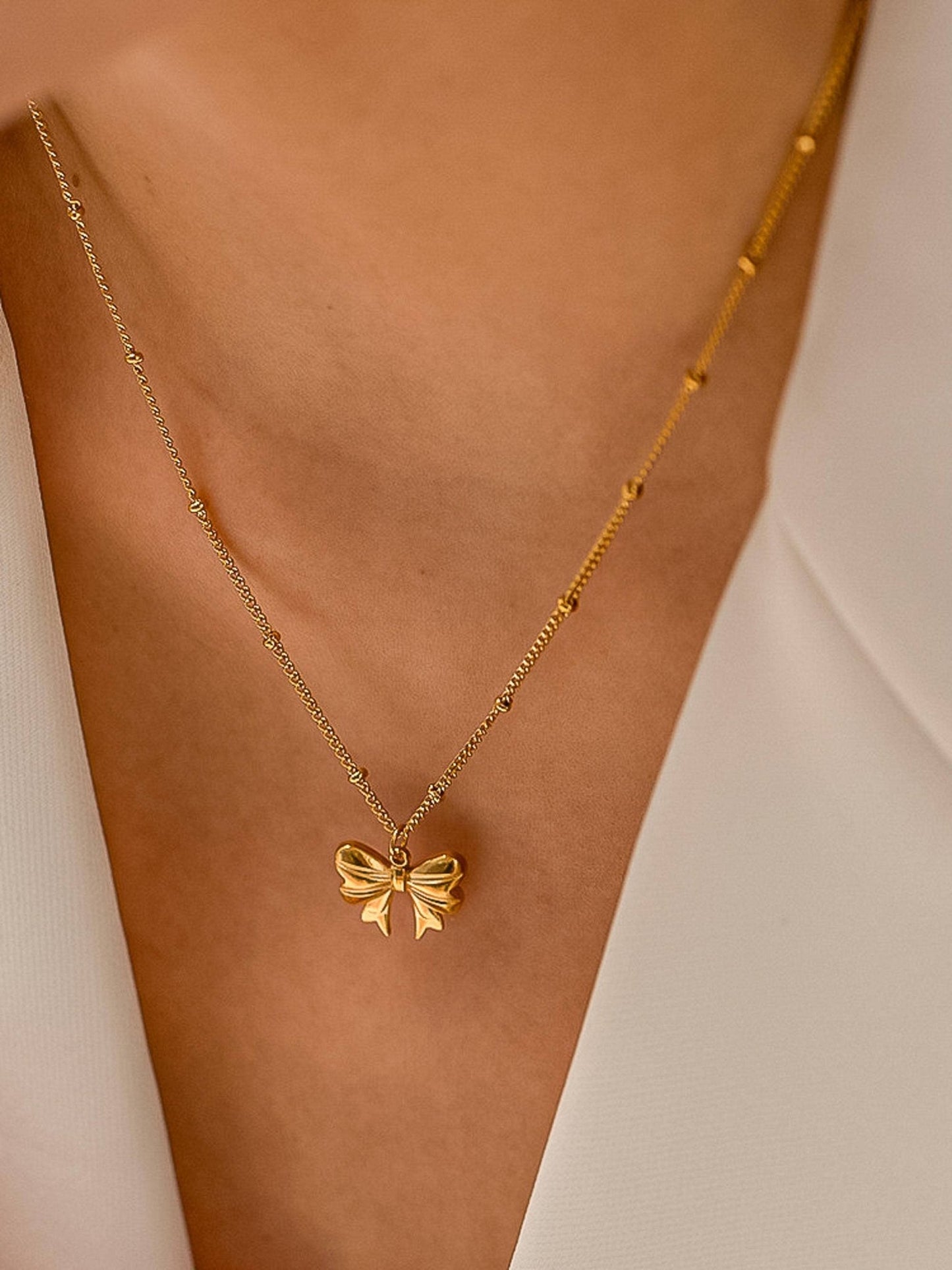 Alannah 18K Gold Non - Tarnish Bow Necklace - Basic Bee