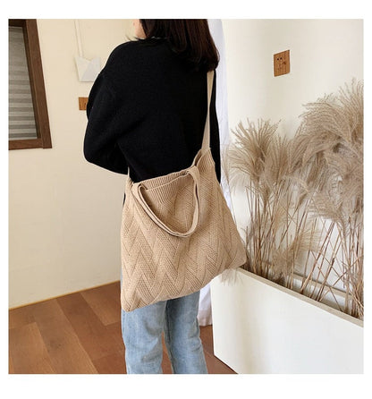 Cable Knit Tote - Basic Bee